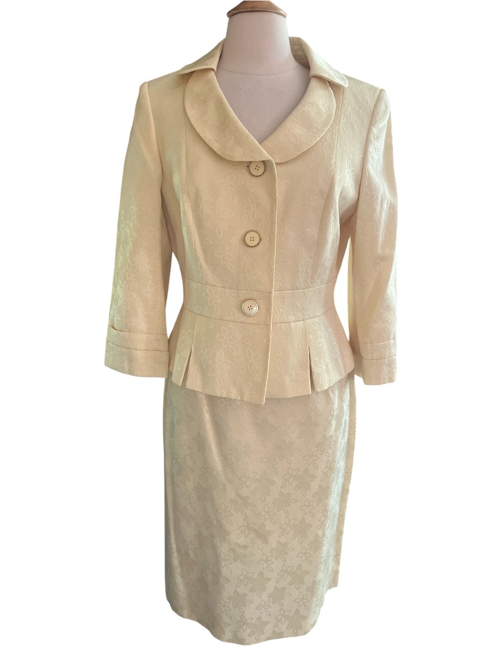 Tahari Butter Yellow Floral Jacquard Peplum Blazer & Skirt Suit Size 12